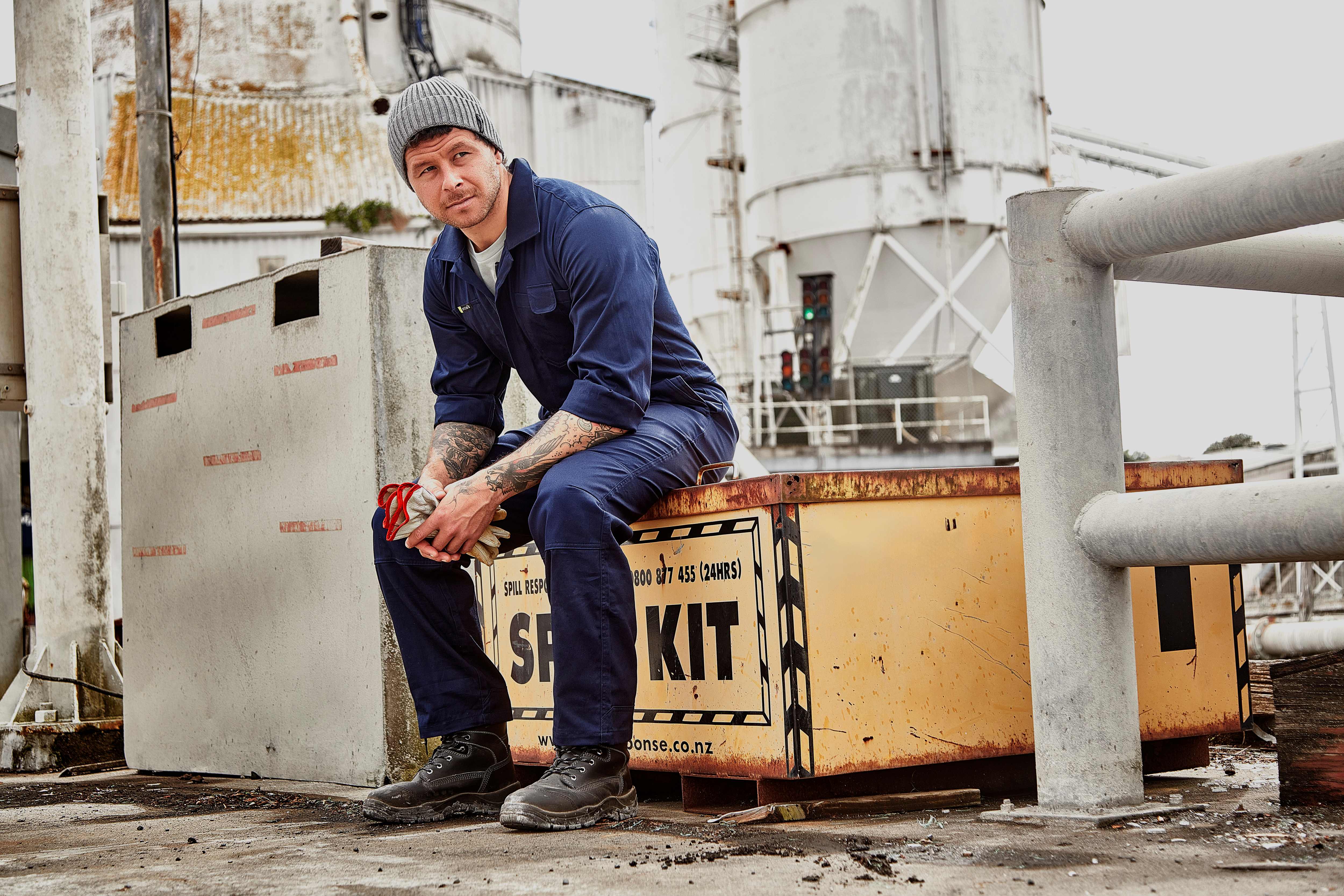 ZC560_Talent_Navy_03